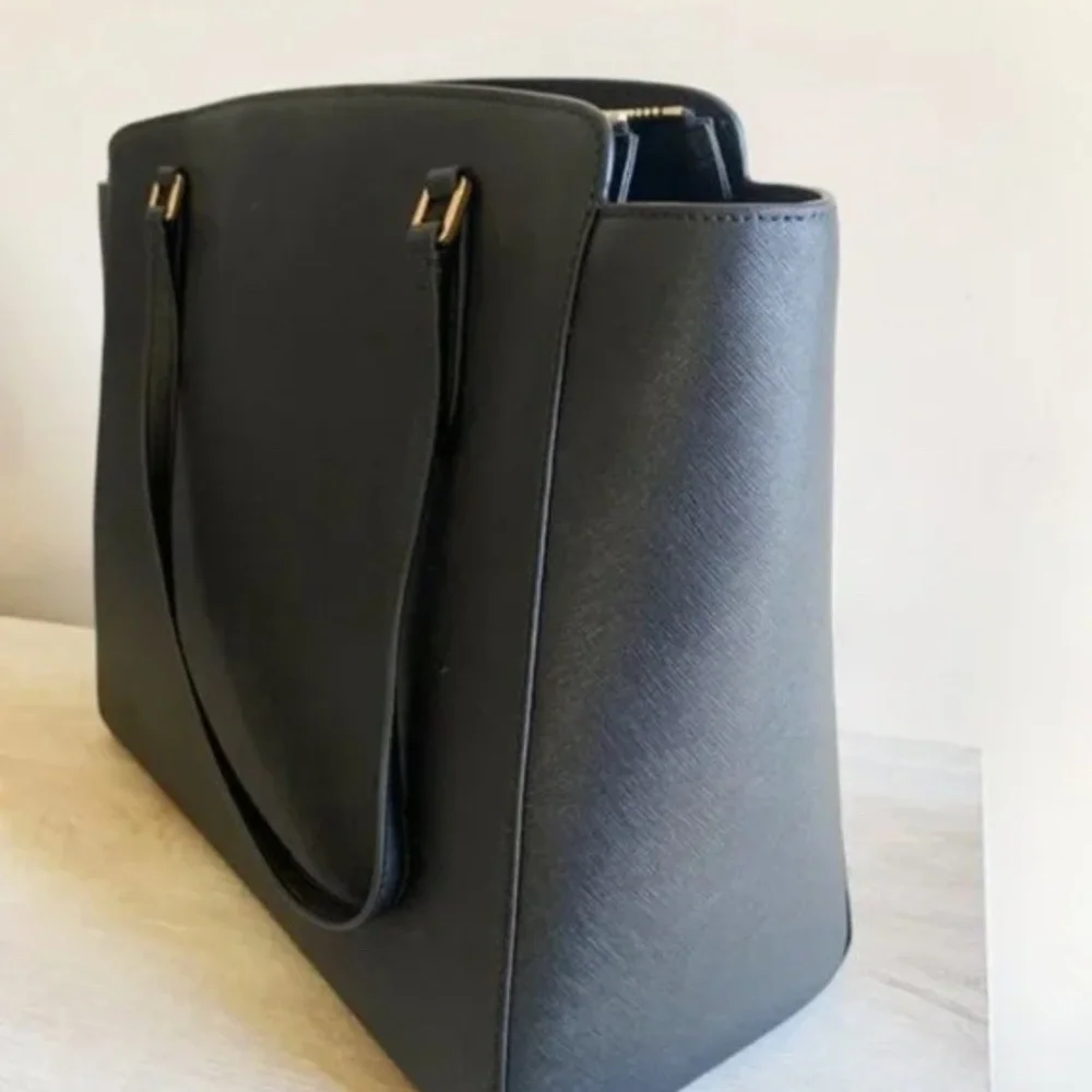 tory burch black tote bag